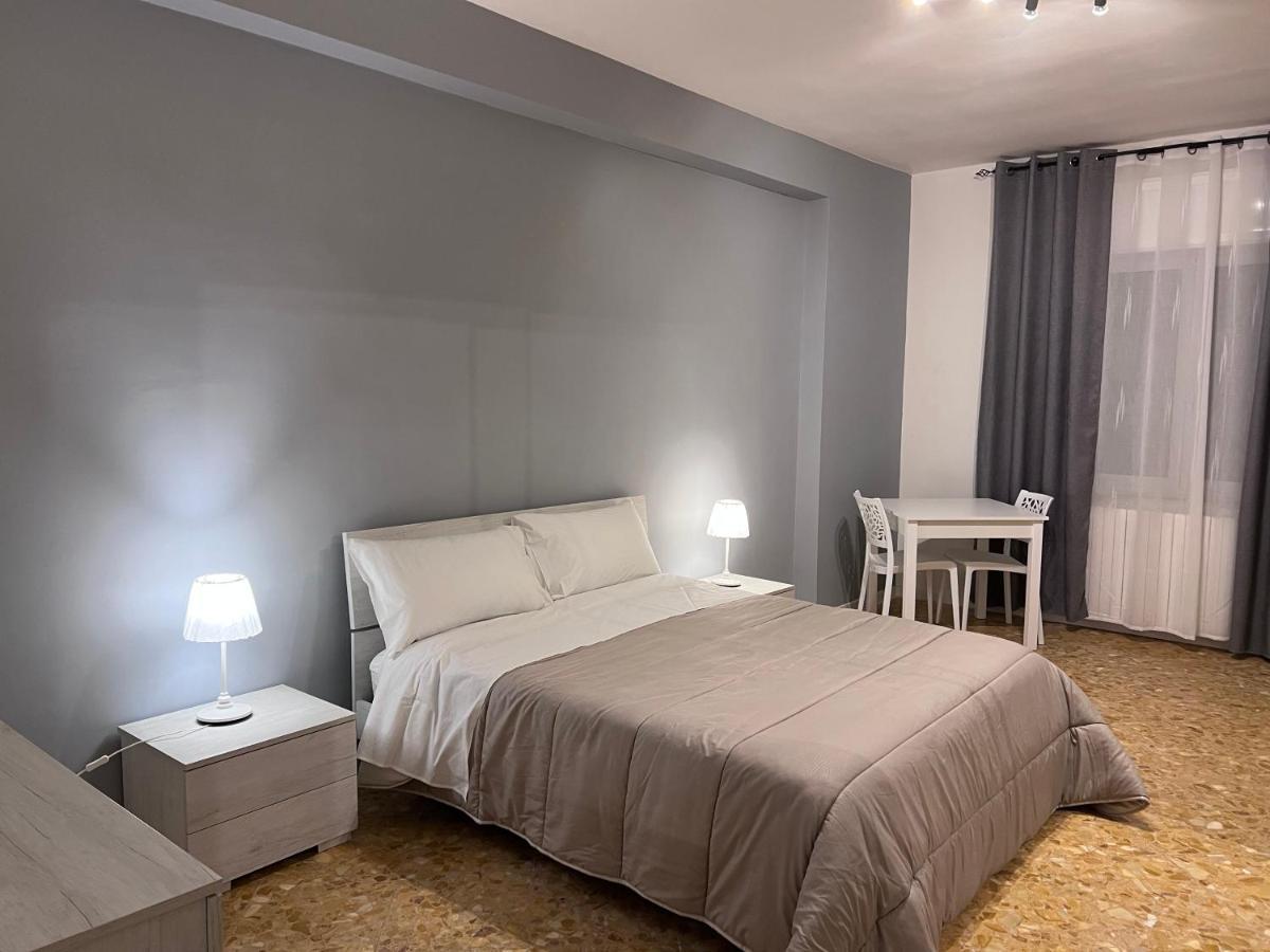 לינה וארוחת בוקר בארי Residenze Unita D'Italia מראה חיצוני תמונה